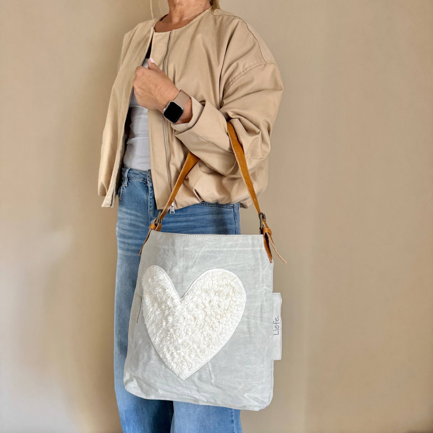 Liefe NL Buckle Bag Teddy heart (vintage light)