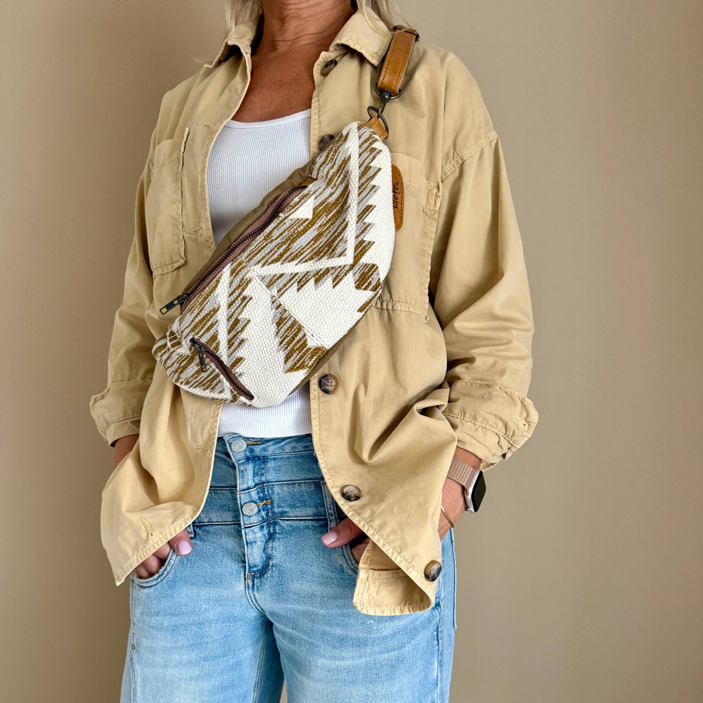 Liefe NL - Aztek BumBag