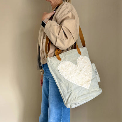 Liefe NL Crossbody Bucket Bag teddy heart - 2 style handle