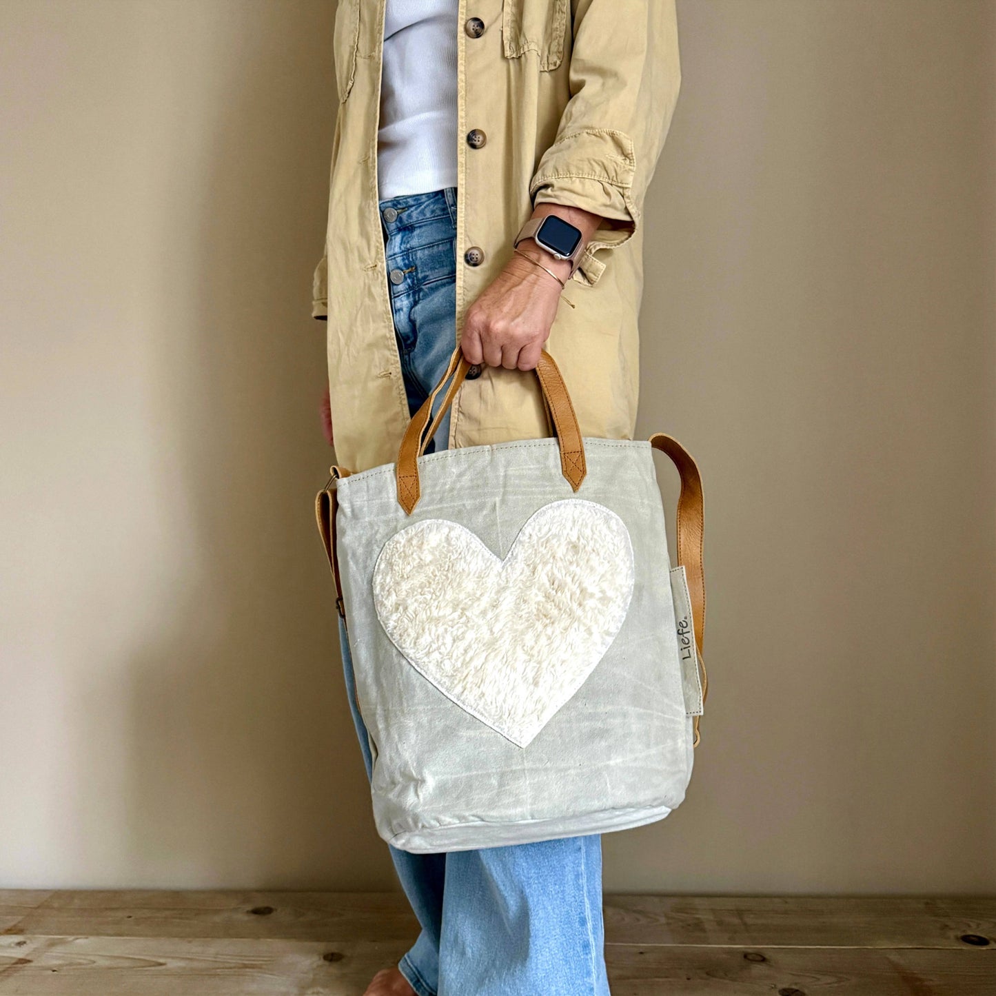 Liefe NL Crossbody Bucket Bag teddy heart - 2 style handle