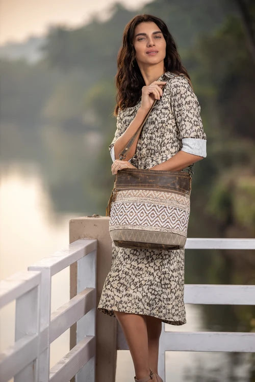 Myra - Blending Taste Shoulder Bag